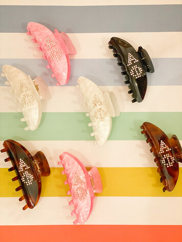 Duo Threads Claw Clip - Alpha Phi