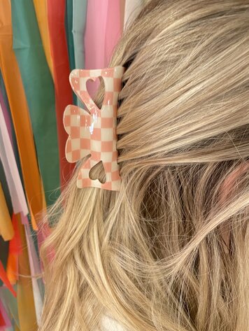 Sassy Cinnamon Pink Checkered Claw Clip