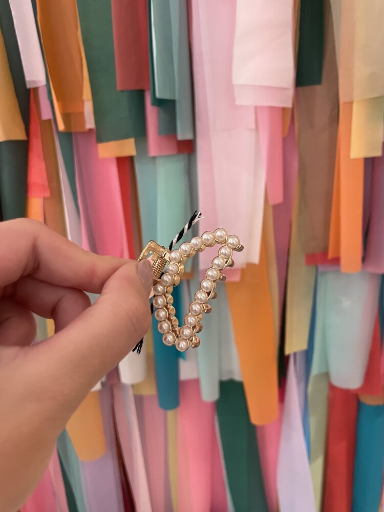 Sassy Cinnamon Mini Open Pearl Clip