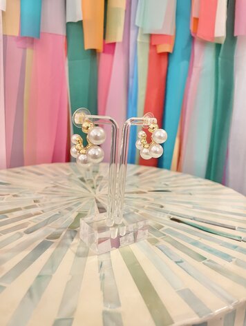 Accessory Concierge Pretty Girl Pearl Hoops