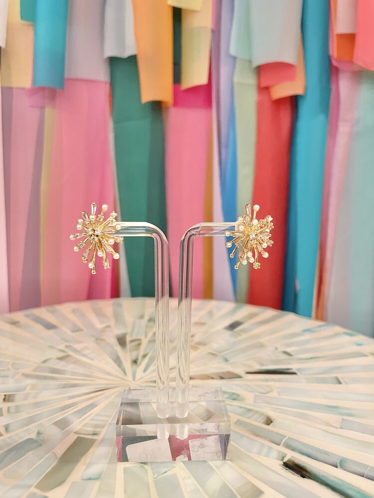 Taylor Shaye Priscilla Pearl Cluster Studs