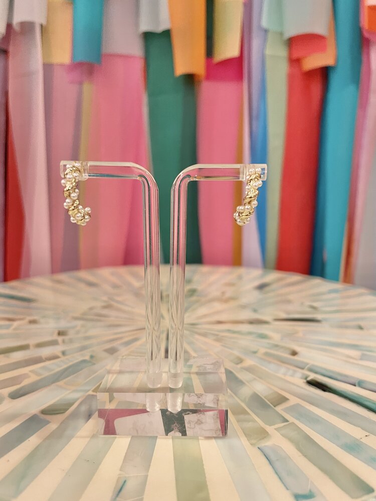 Taylor Shaye Caroline Twist Hoops