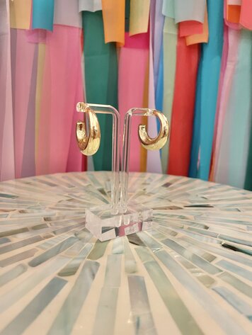 Taylor Shaye Kennedi Hoops