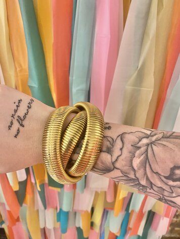 Accessory Concierge Large Gold Cobra Twisted Bracelet