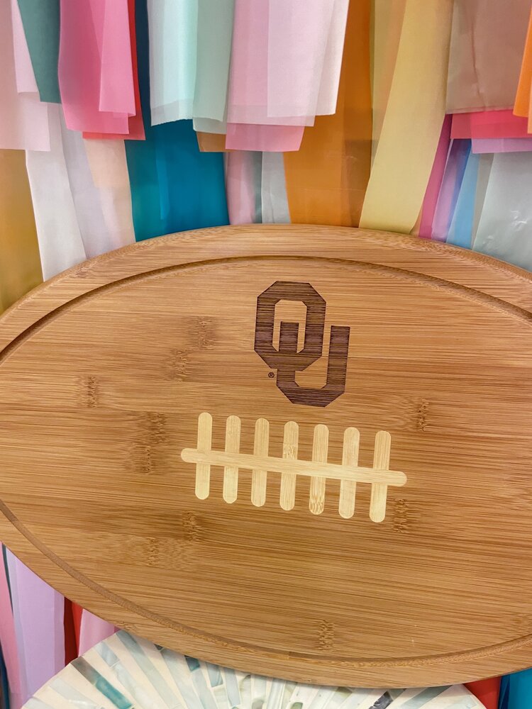 Picnic Time Family Brands Oklahoma Sooners Kickoff Cutting Board