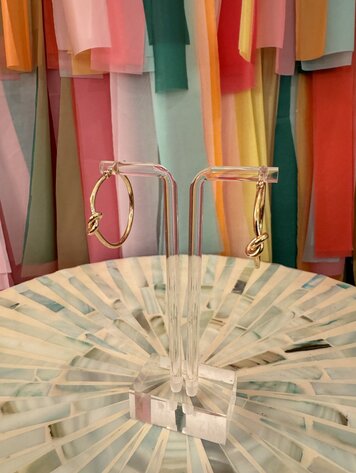 Cash and Carry Tying The Knot Hoops