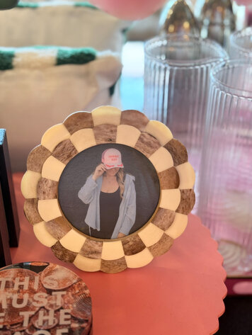 Handicraft Home Picture Frame Scalloped  4x4