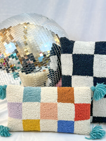 Peking Handicraft Disco Grid Lumbar Hooked Pillow w/ Tassels