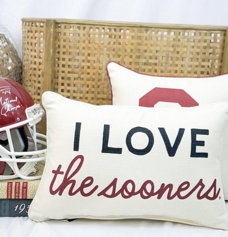 Little Birdie I Love The Sooners Pillow