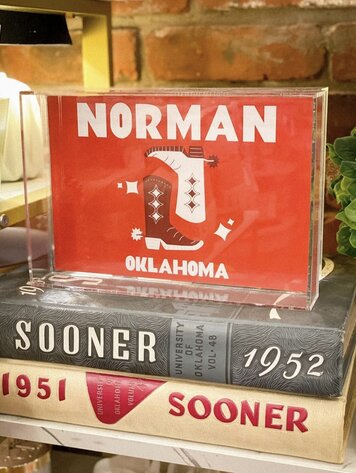 Tart By Taylor Kickoff in Norman Small Acrylic Tray