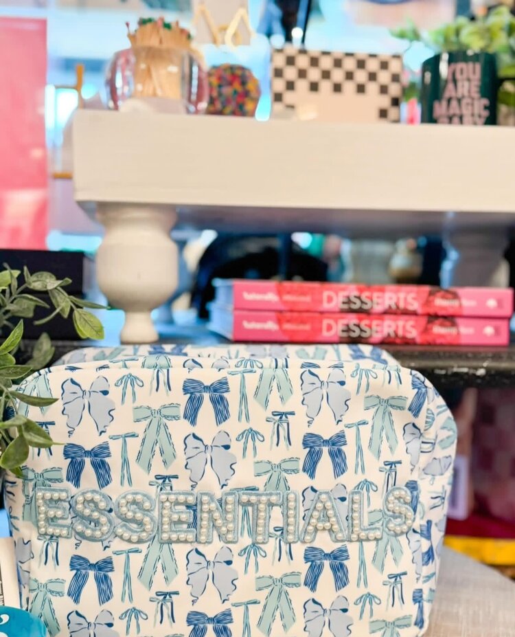 KenzKustomz Pearl Essentials Blue Bow Bag XL