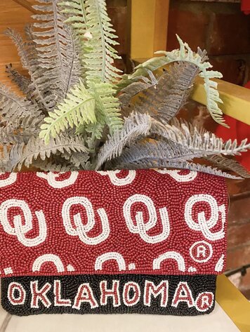Ole OU OKLAHOMA Beaded Crossbody