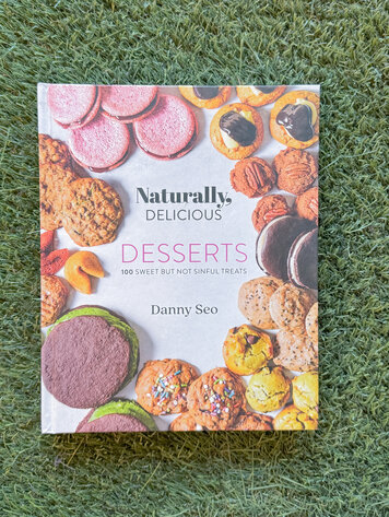 Gibbs Smith Naturally Delicious Desserts