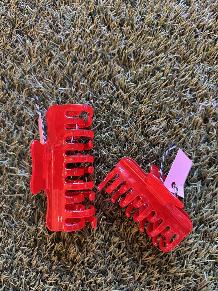 CHUNKS Jojo Claw in Small Candy Red