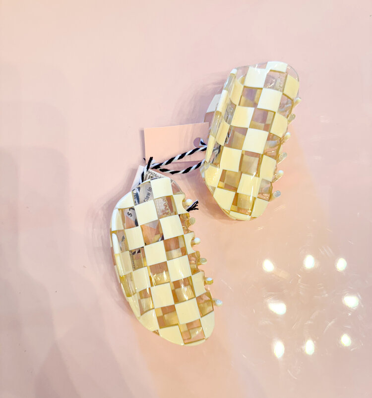 CHUNKS Checker Claw in Clear