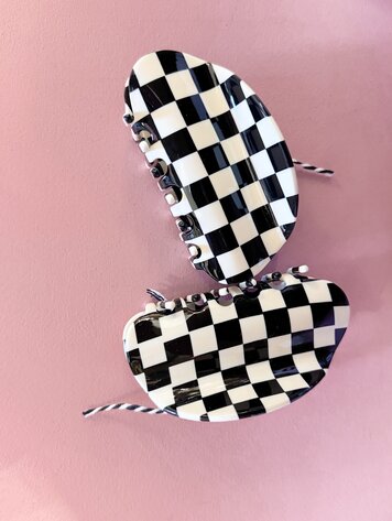 CHUNKS Checker Claw in Black + White