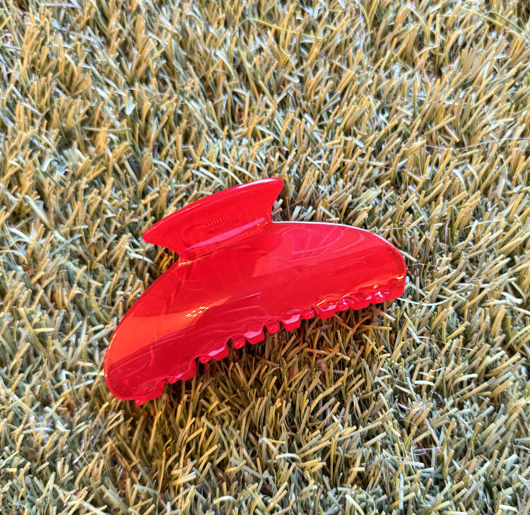 CHUNKS Baby Dolly Claw in Candy Red