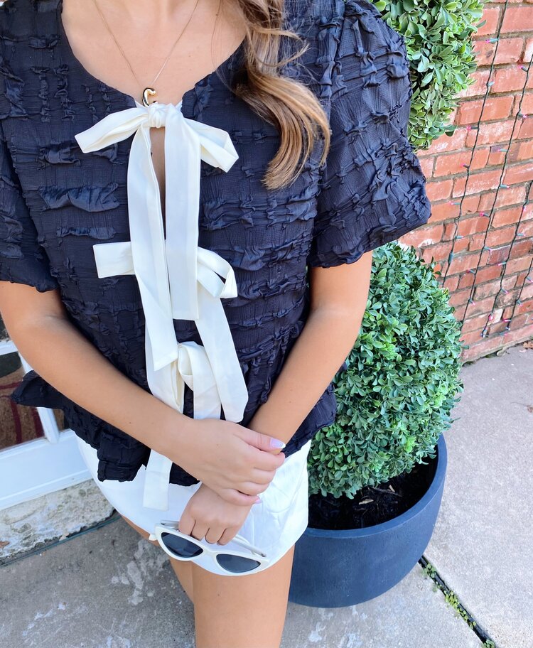 idem ditto Bubble Babydoll Blouse with Textured Fabric and Contrast Bow