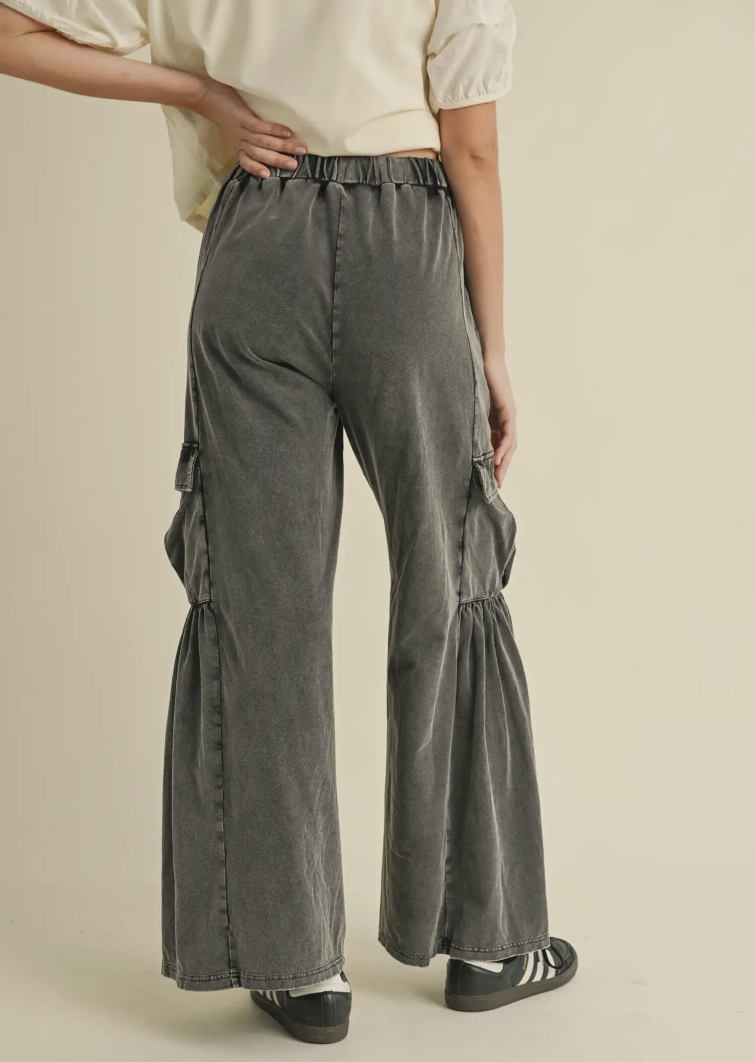 Heyson Effortless Cargo Pants - Savvy Blake LLC