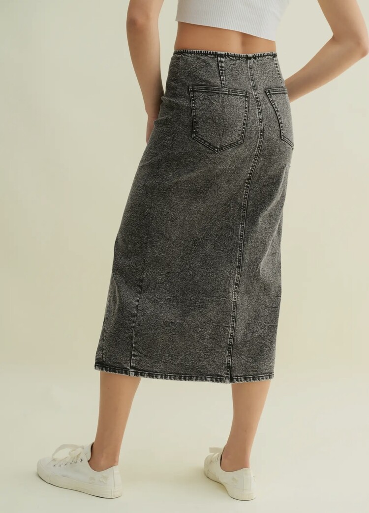 Cloud Ten Washed Black Denim Stretch Midi Skirt