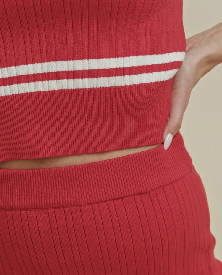 Cloud Ten Striped Sleeveless Cropped Sweater Set