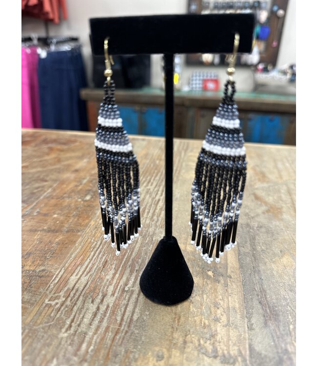 Amazon.com: Coeufuedy White Beaded Earrings for Women Seed Bead Earrings  Bohemian Statement Drop Fringe Earring for Girls(White): Clothing, Shoes &  Jewelry