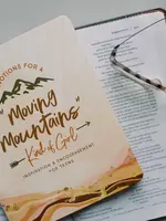 Barbour Publishing DEVOTIONS FOR A MOVING MOUNTAINS KIND OF GIRL