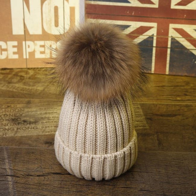 Thick Ribbed Beanie w/ Pom Pom - Beige