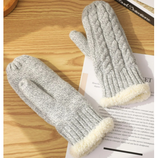 Cable Knit Wool Mitts - Grey