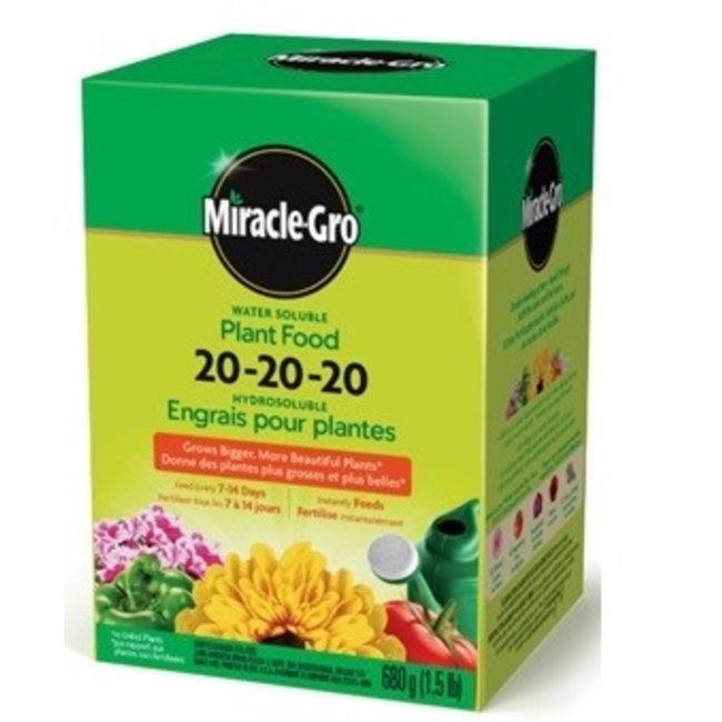 Miracle Gro Water Soluble Fertilizer (20-20-20) 680g