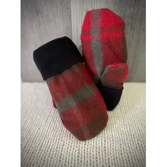 Canadian Dark Maple Ladies Mittens