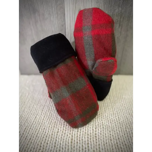 Canadian Dark Maple Ladies Mittens