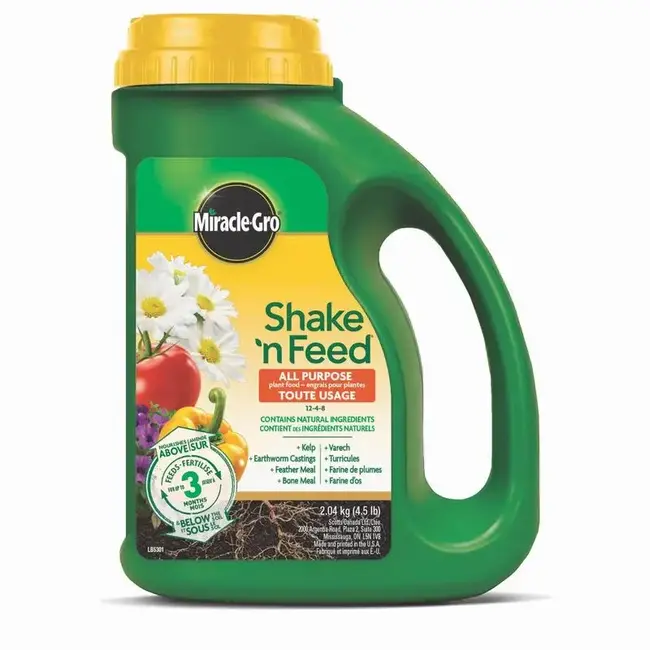 Miracle Gro Shake N' Feed All Purpose (12-4-8) 2kg