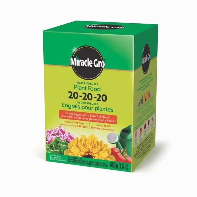 Miracle Gro Water Soluble Fertilizer (20-20-20) 680g