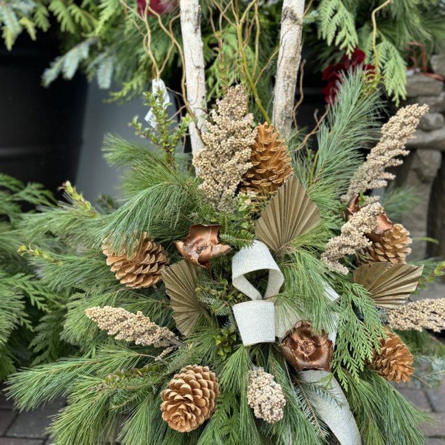 Deluxe with Birch Urn Holiday Workshop
