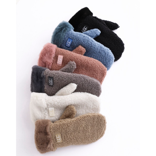 Fleece Mittens Asst