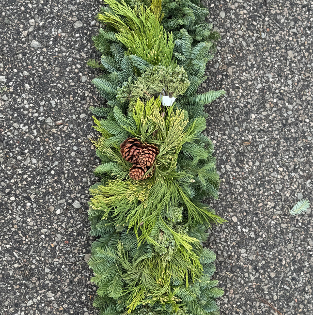 48" Deluxe Mantle w/ Cones