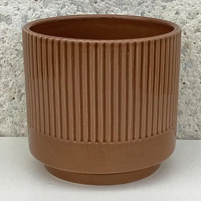 4" Shiny Ribbed Dolomite Pot