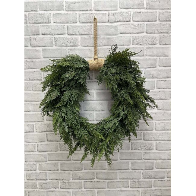 22" Northeren White Cedar Heart Wreath