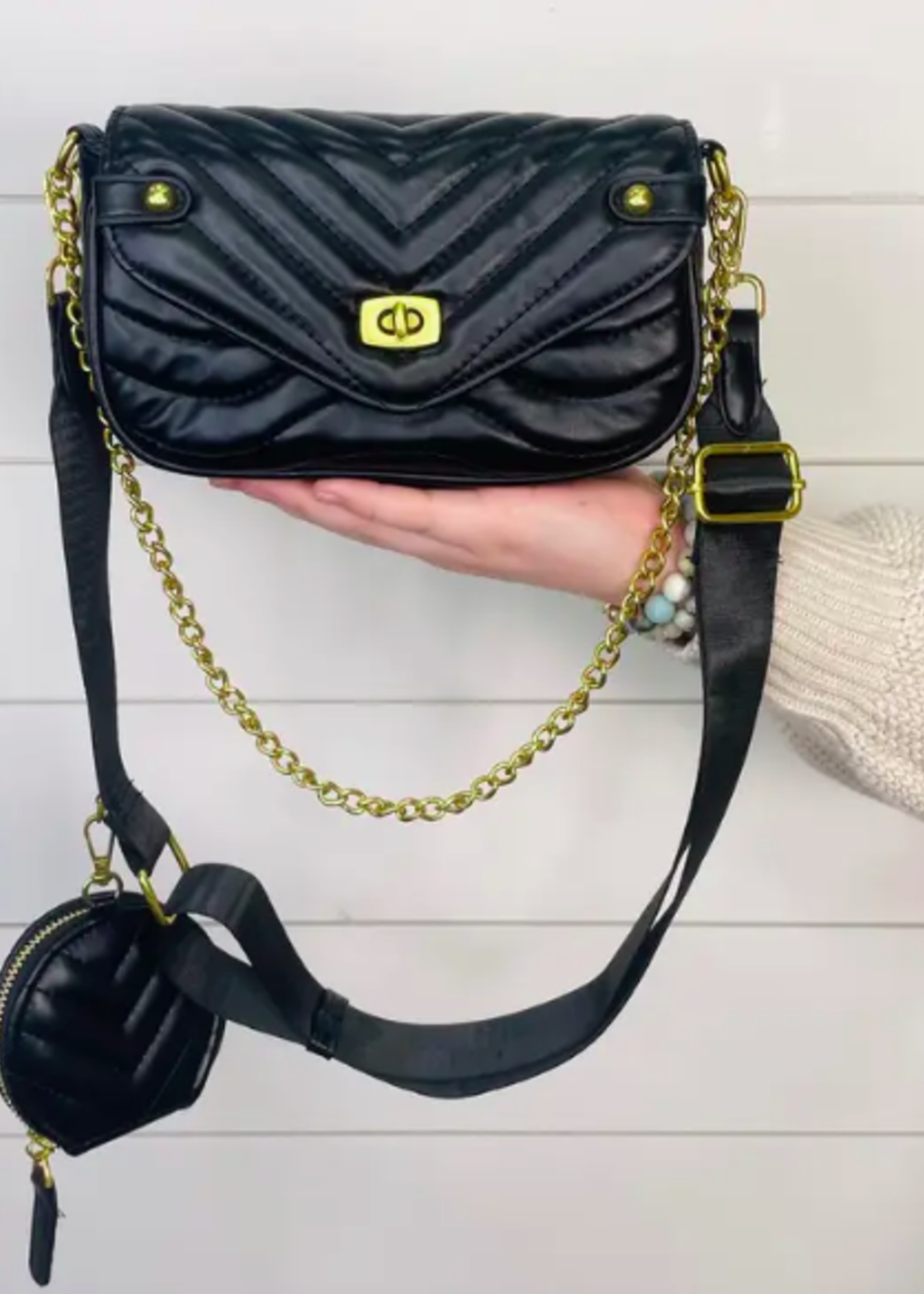 Lexi Quilted Chain Crossbody Purse