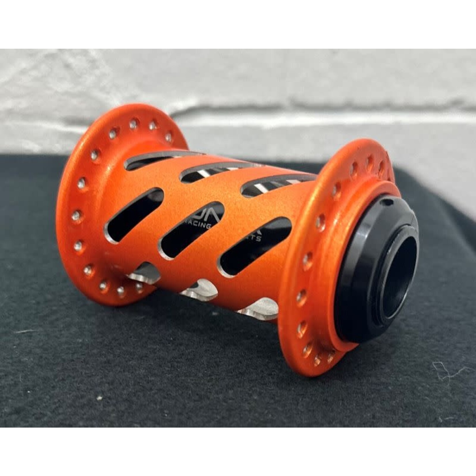 Onyx Hub Onyx Front Helix