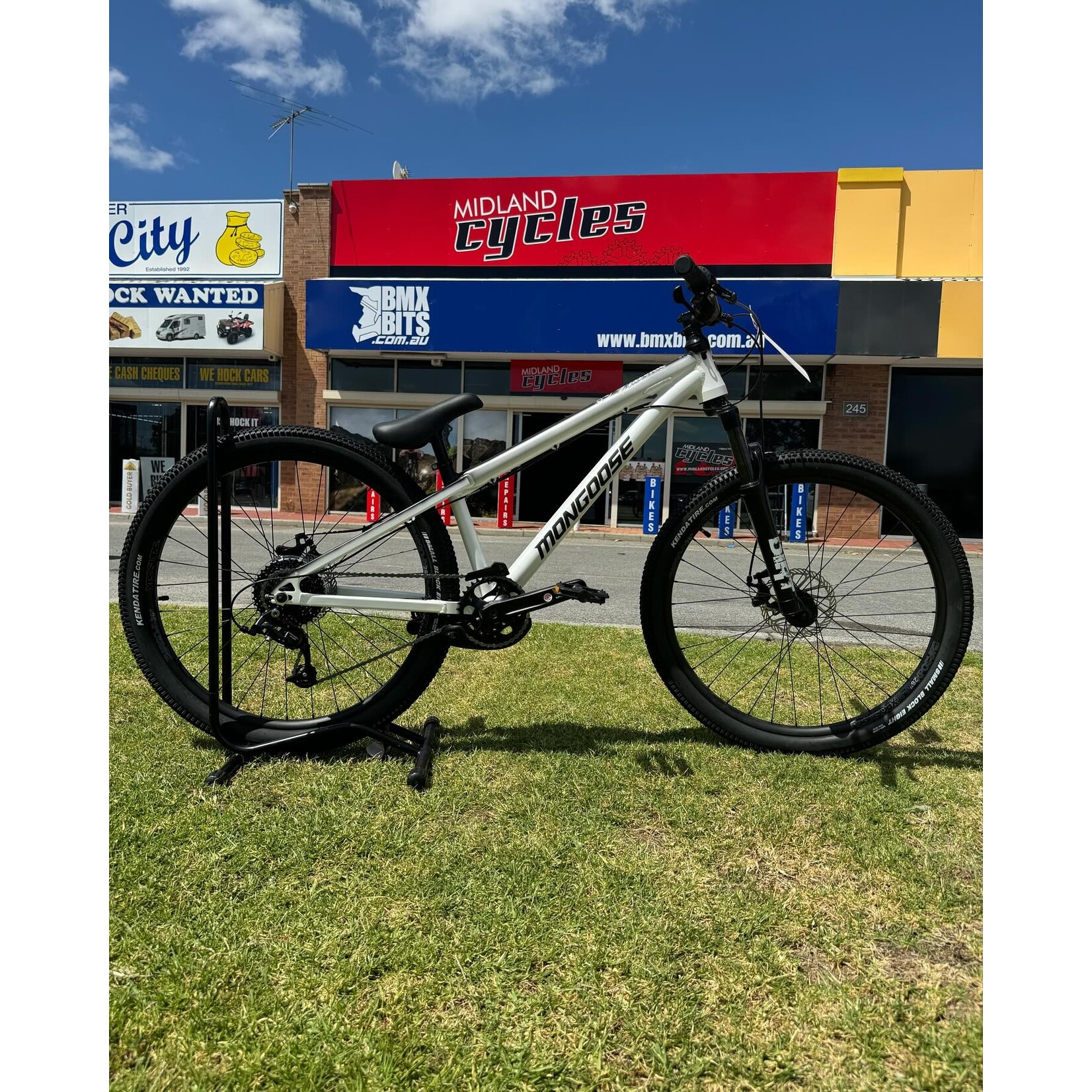 Mongoose 24 Mongoose Fireball