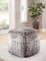 Steve Silver HAZEL SQUARE POUF