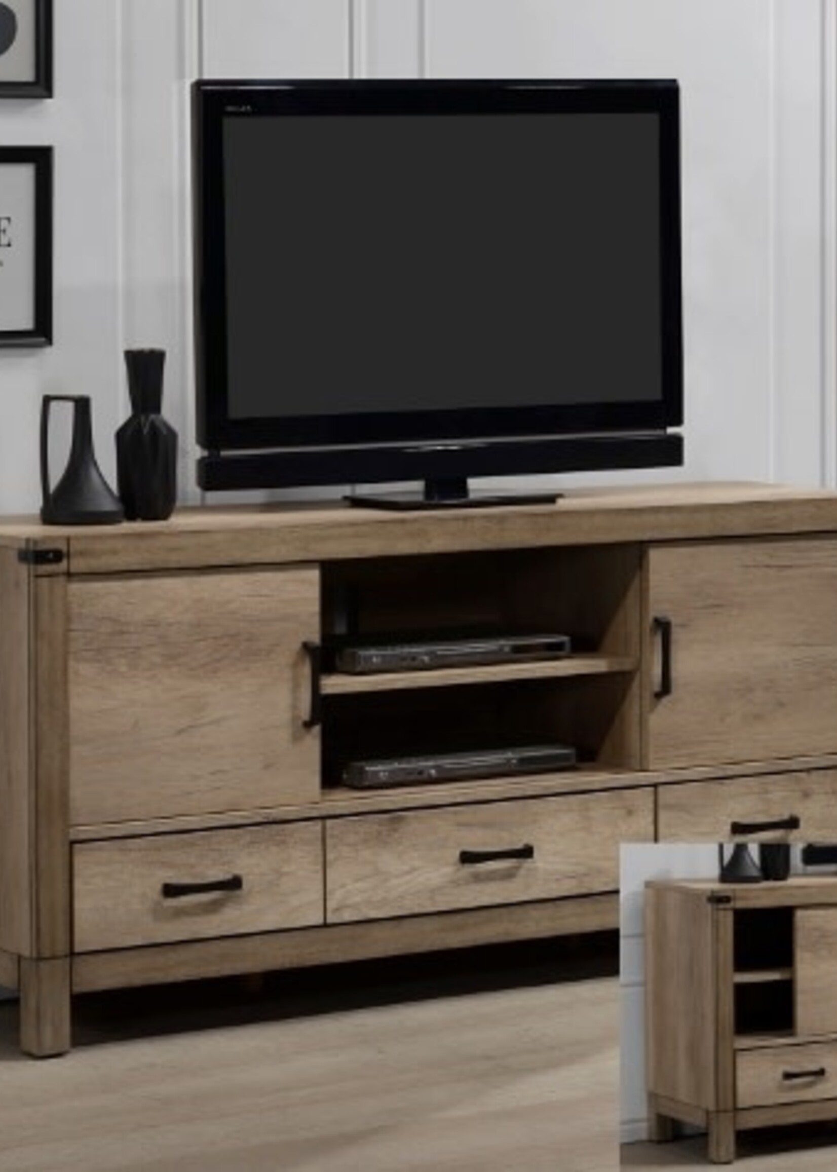 Crown Mark MATTEO TV CONSOLE