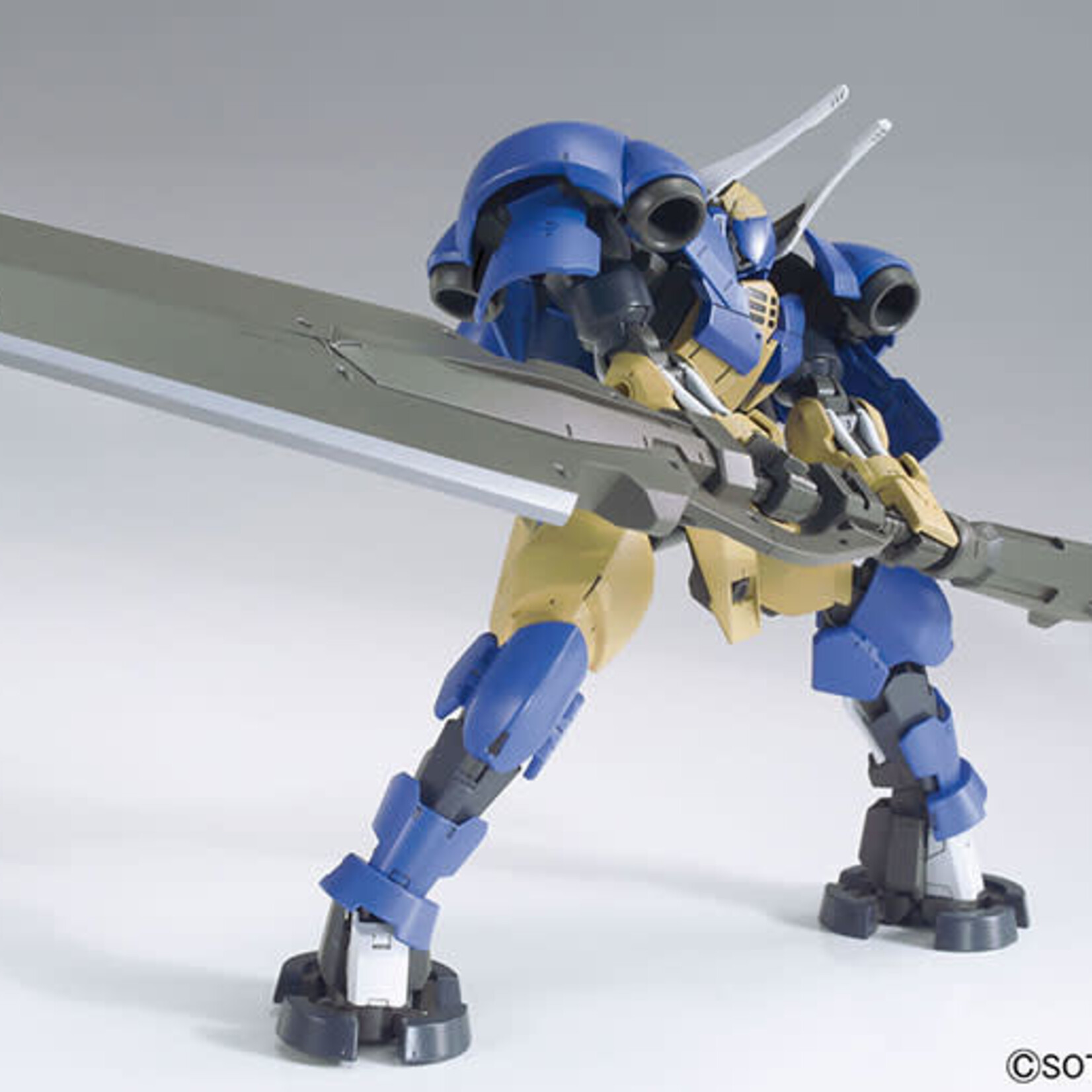 BANDAI HG IRON BLOODED ORPHANS IBO 1/144 #31 HELMWIGE REINCAR GUNDAM