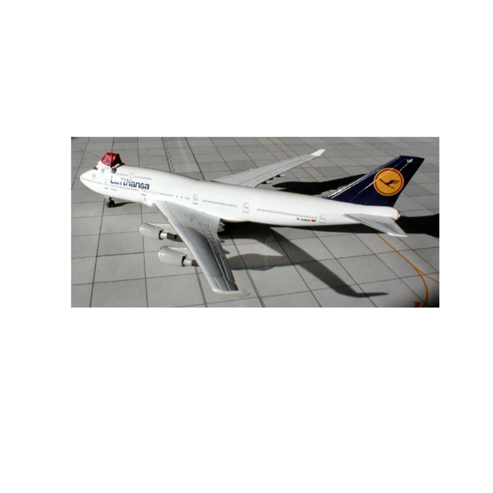 DRAGON WING DRAGON WINGS 1/400 LUFTHANSA B747-400 MERRY CHRISTMAS LIMITED EDTION