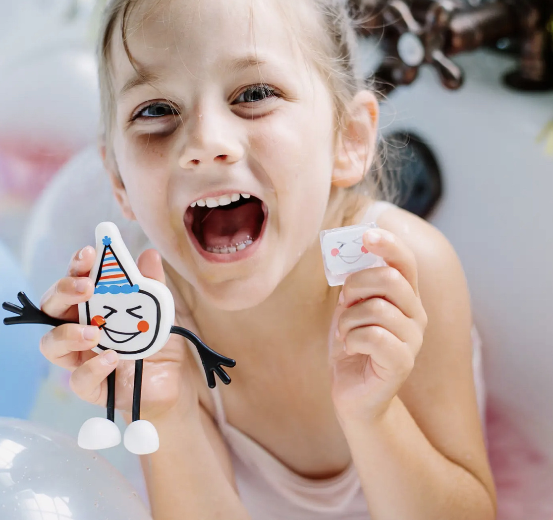 Glo Pals Party Pal-Water activated glo pal cubes 4 pack