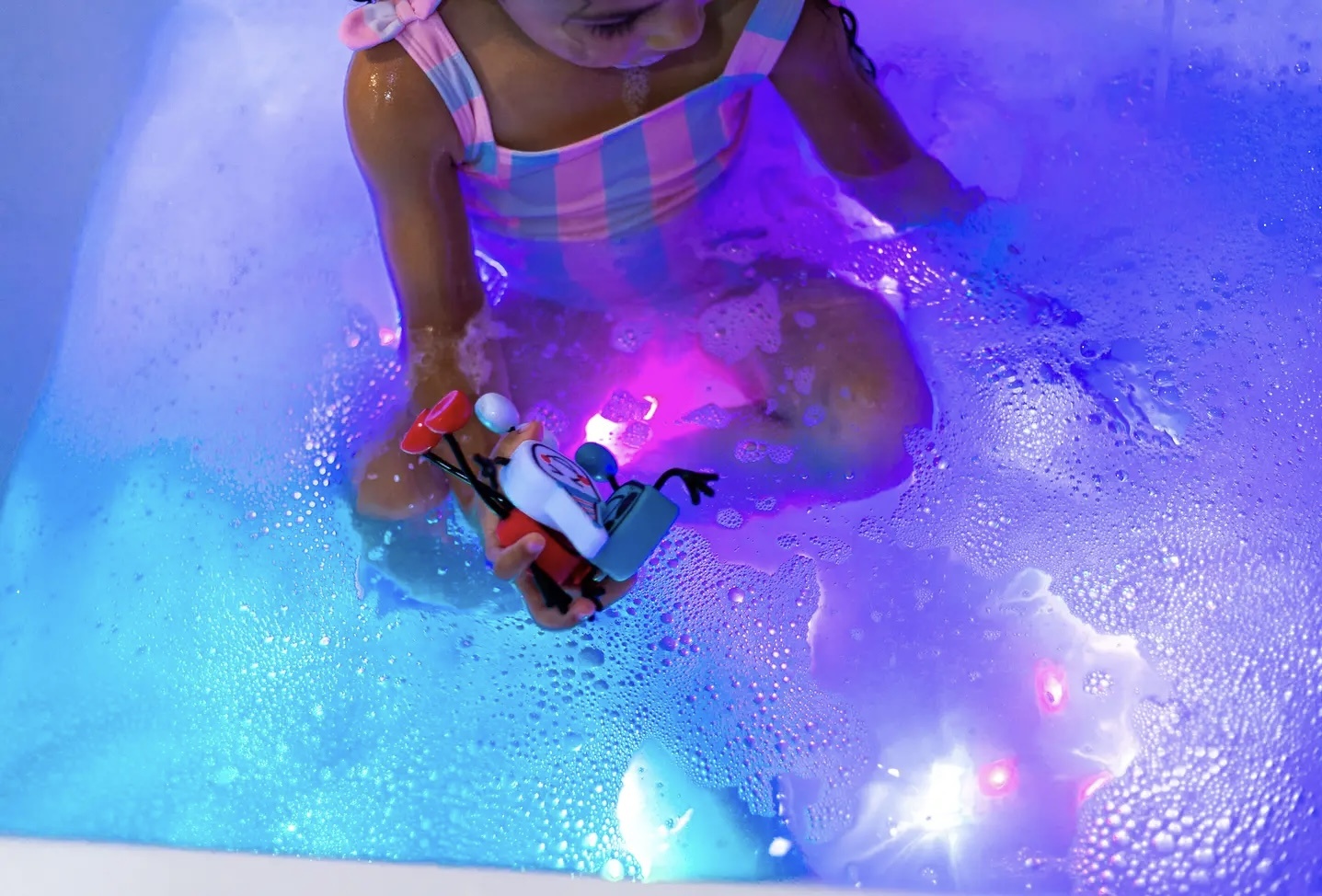 Glo Pals Party Pal-Water activated glo pal cubes 4 pack