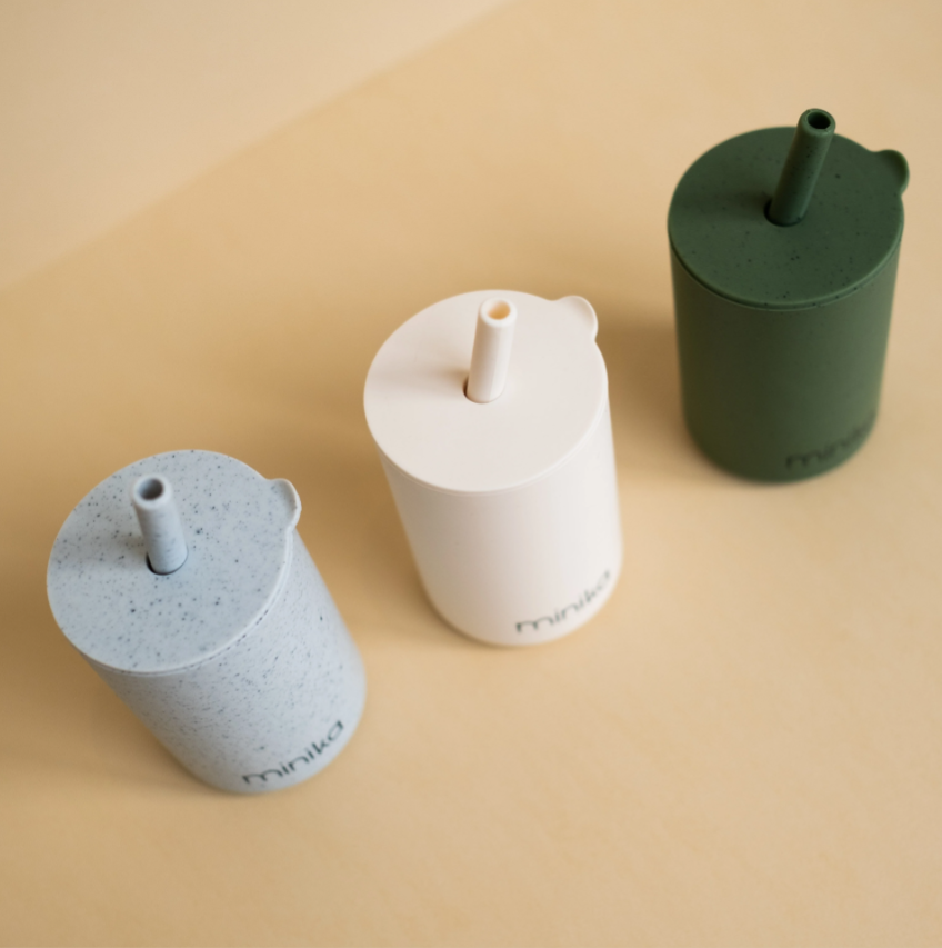 Minika Verre avec paille en silicone - Almond
