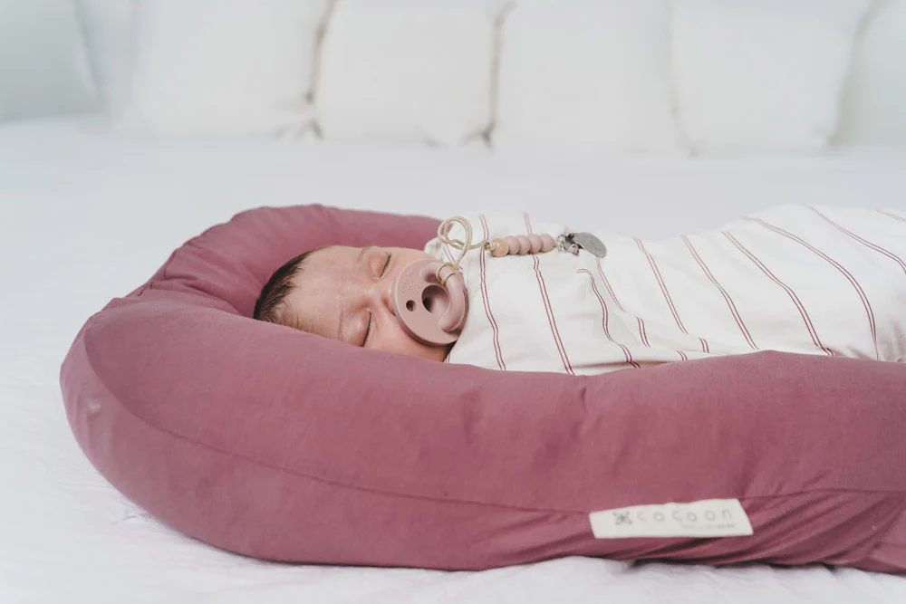 Papillon Bebe Coussin long Cocoon, Dove-9/36M